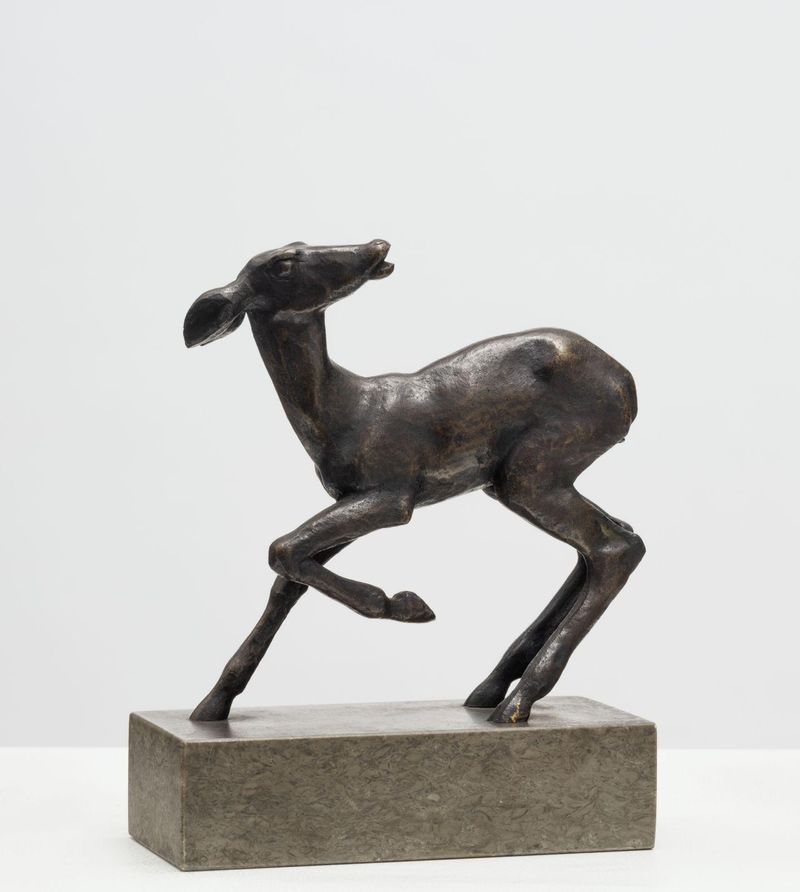 Renée Sintenis (18881965), Verhoffendes Reh, um 1920, Bronze, 12 x 3,5